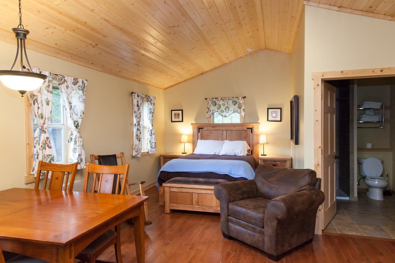 Homestake Lodge Whitehall Ngoại thất bức ảnh