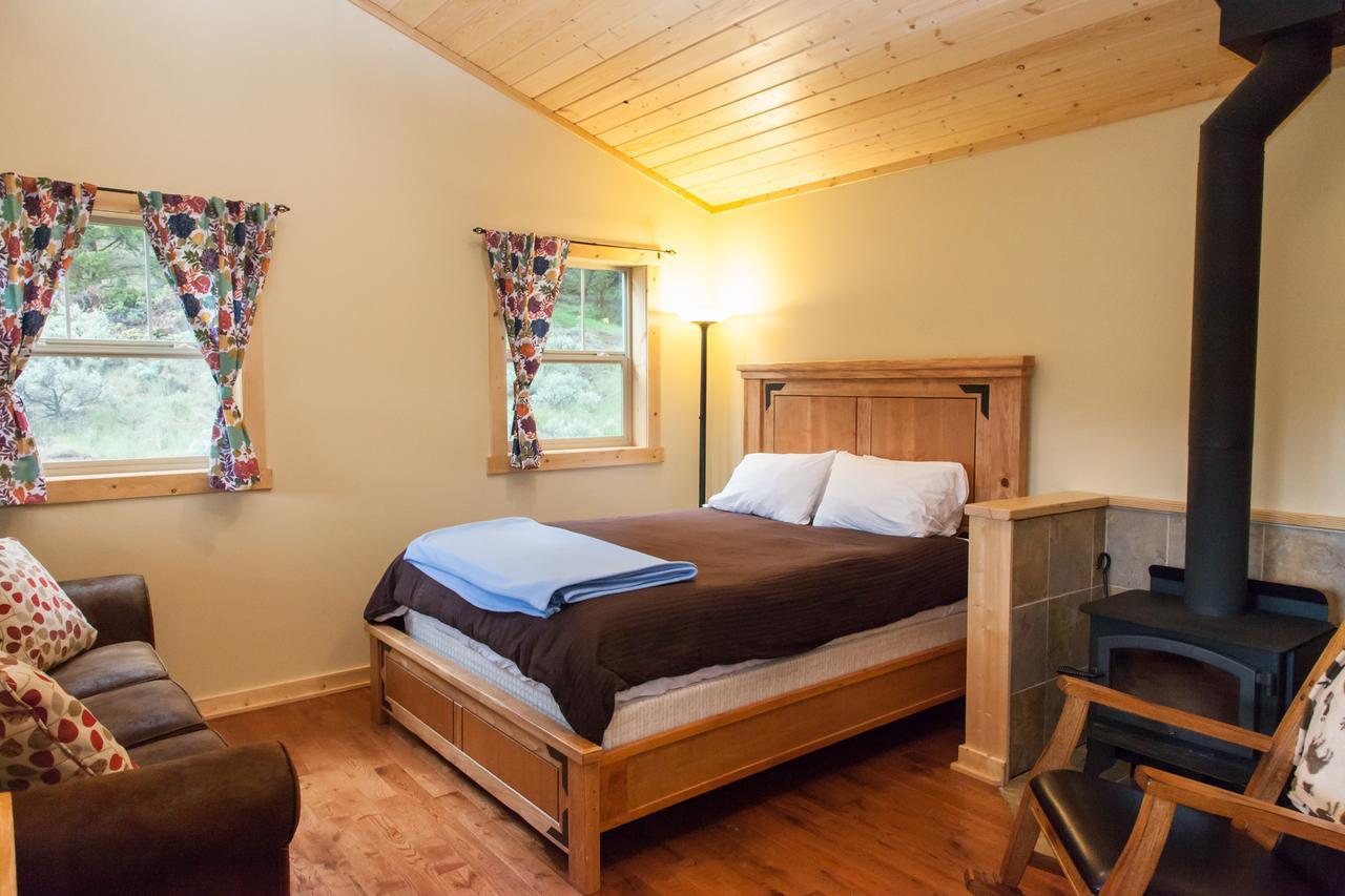 Homestake Lodge Whitehall Ngoại thất bức ảnh