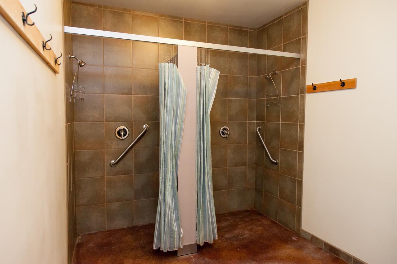 Homestake Lodge Whitehall Ngoại thất bức ảnh